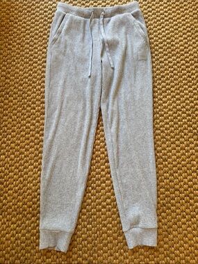 ALO Yoga Light Gray Ribbed Joggers